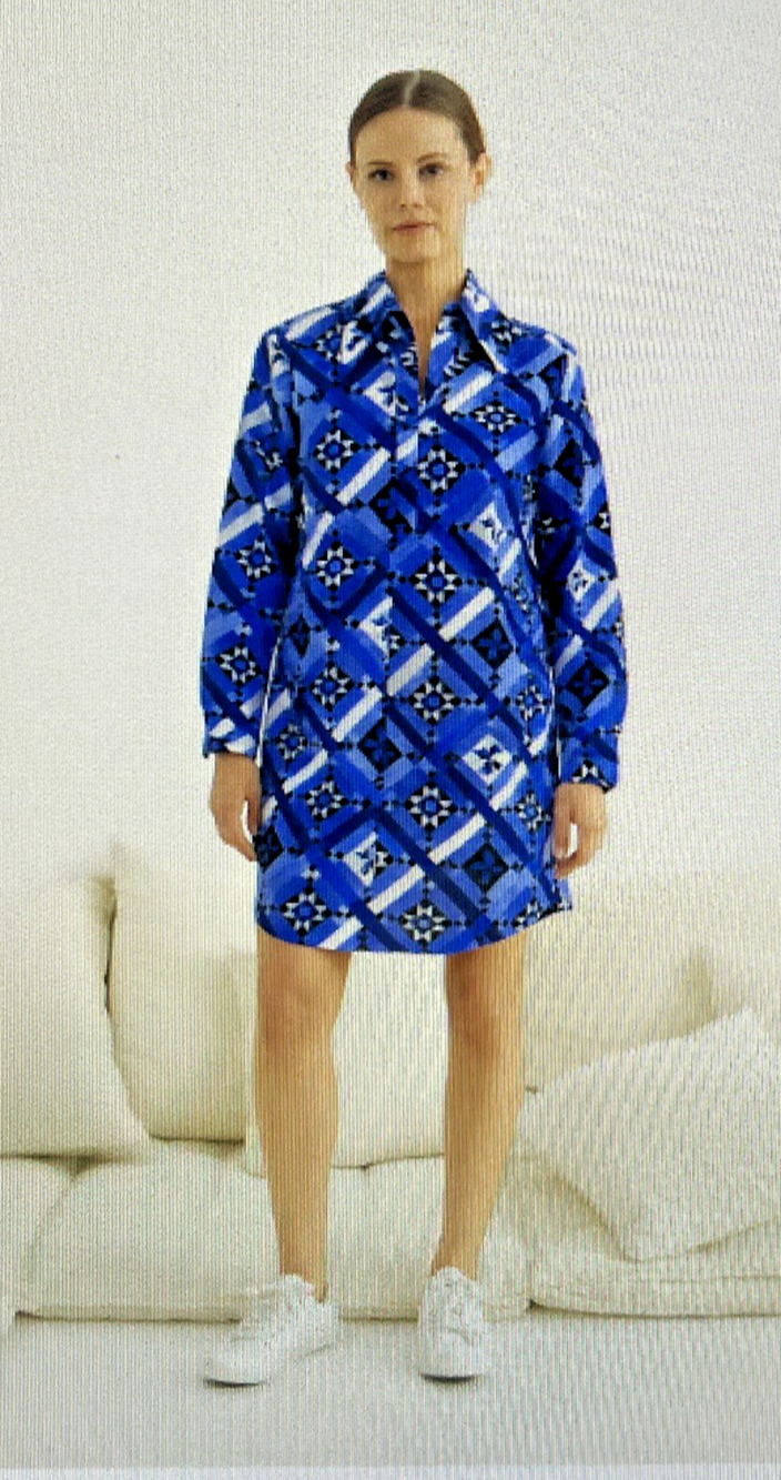 Lands End dress medium quilt print Fleece cozy warm blue pockets lounge 1/4 zip